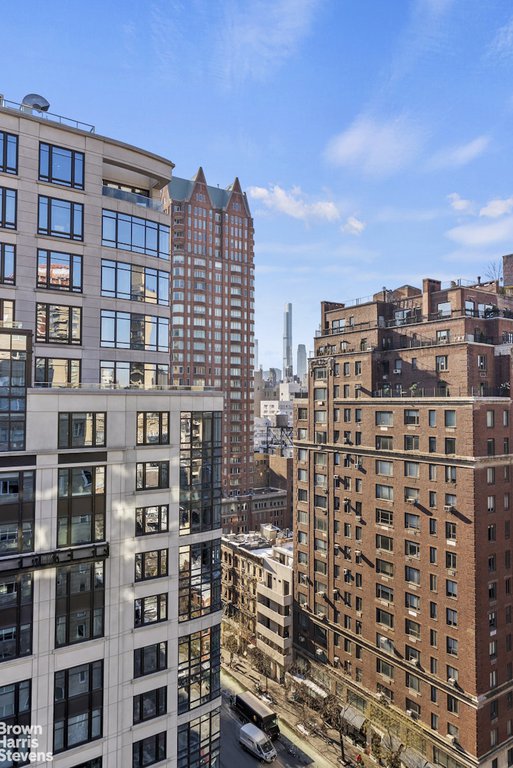 201 East 79th Street, Unit 17B photo 13