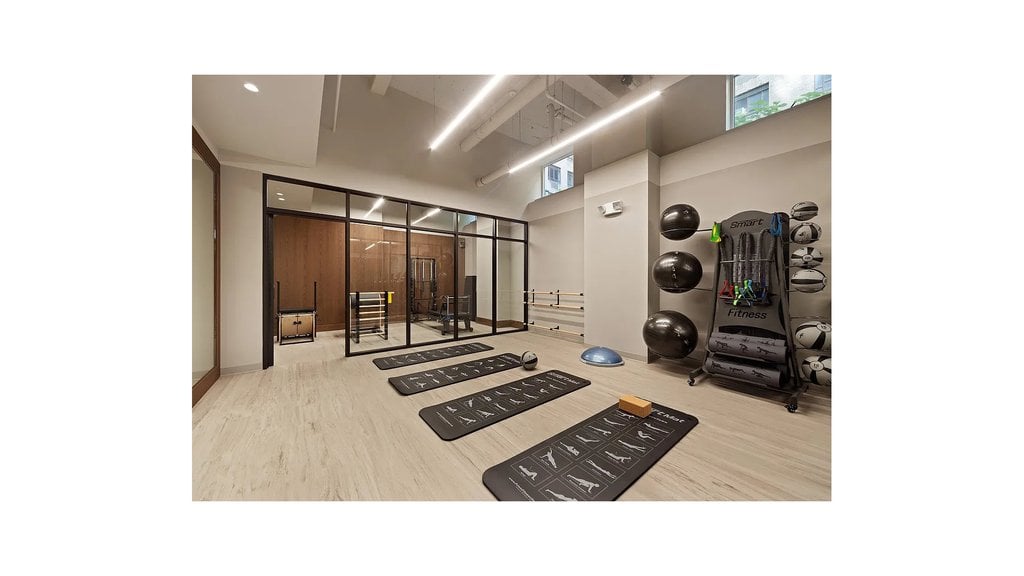 25 Central Park West, Unit 4W photo 11