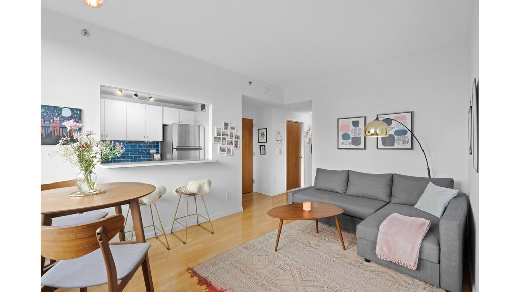 520 West 23rd Street, Unit 14A