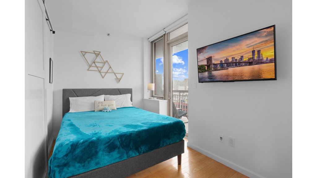 520 West 23rd Street, Unit 14A photo 4