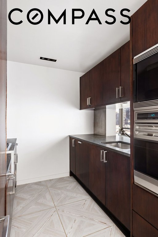 450 East 83rd Street, Unit 8B photo 13