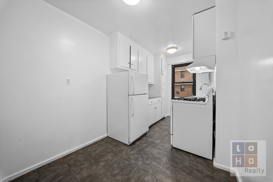 415 Grand Street, Unit E205 photo 10