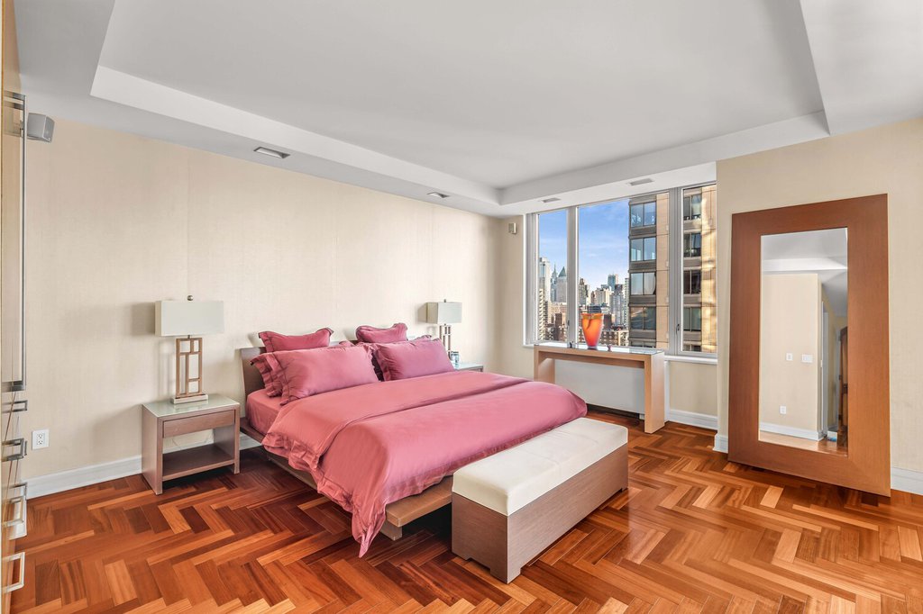 220 Riverside Boulevard, Unit 24G photo 12