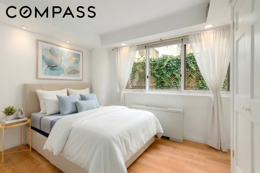 401 East 65th Street, Unit 2J photo 3