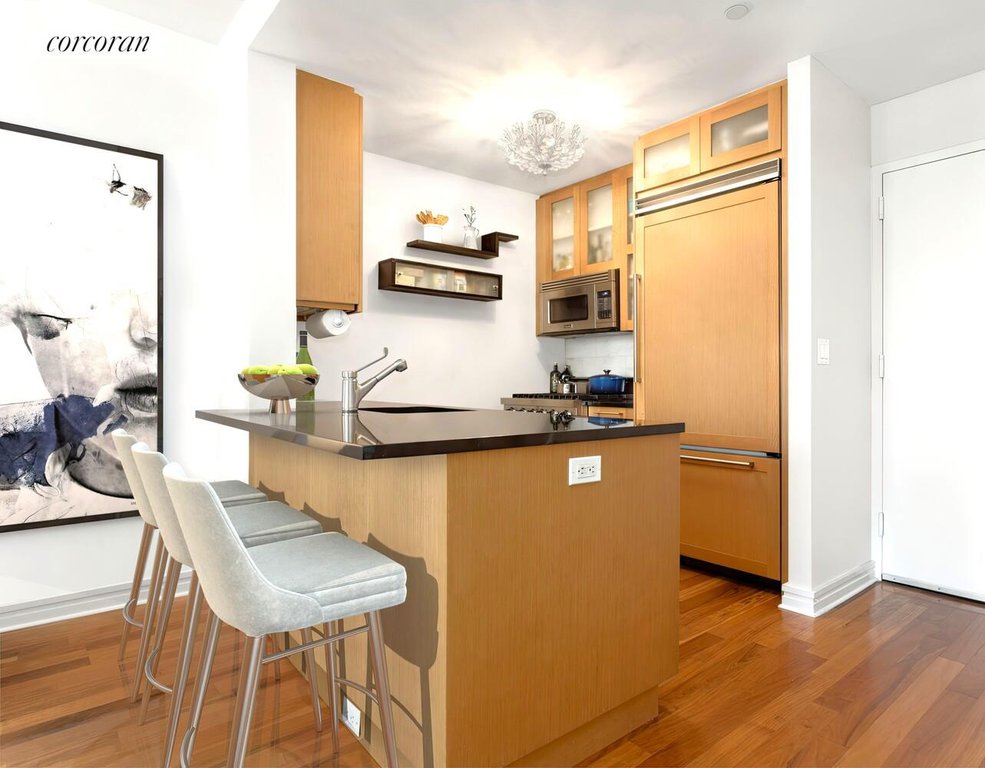 200 West End Avenue, Unit 12M photo 4