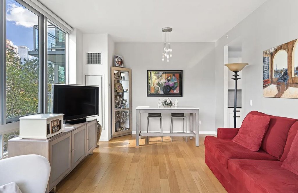 46-30 Center Boulevard, Unit 203 photo 3