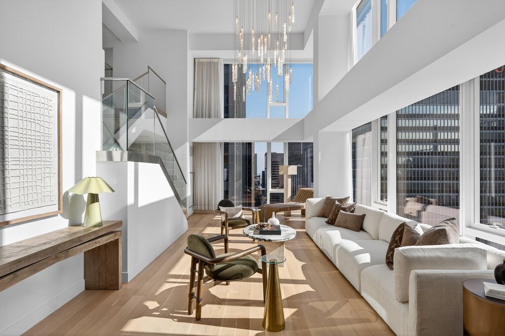 135 West 52nd Street, Unit PH4