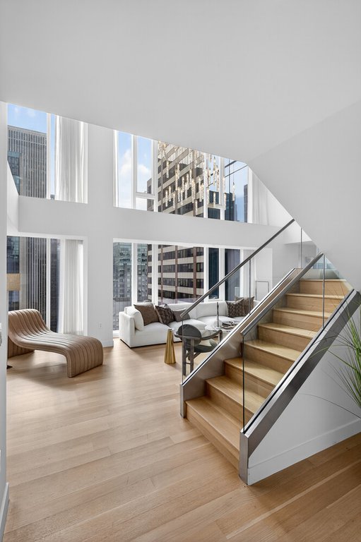 135 West 52nd Street, Unit PH4 photo 4