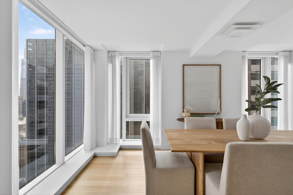 135 West 52nd Street, Unit PH4 photo 8
