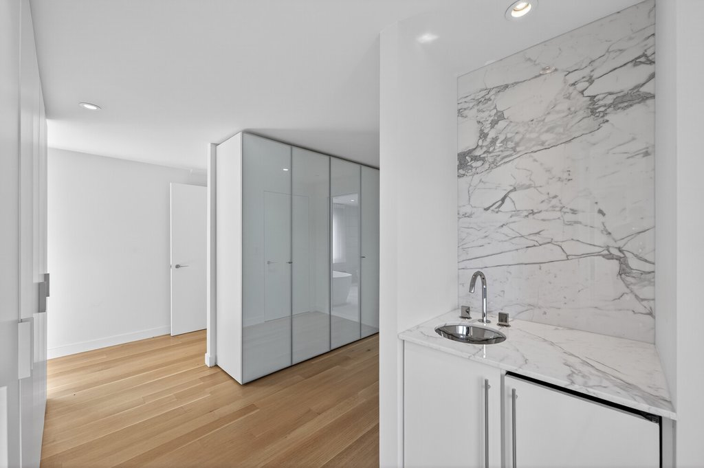 135 West 52nd Street, Unit PH4 photo 12
