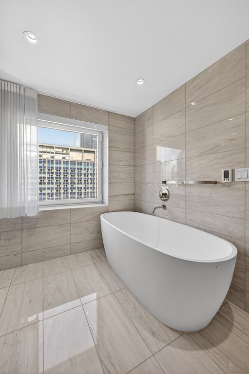 135 West 52nd Street, Unit PH4 photo 15