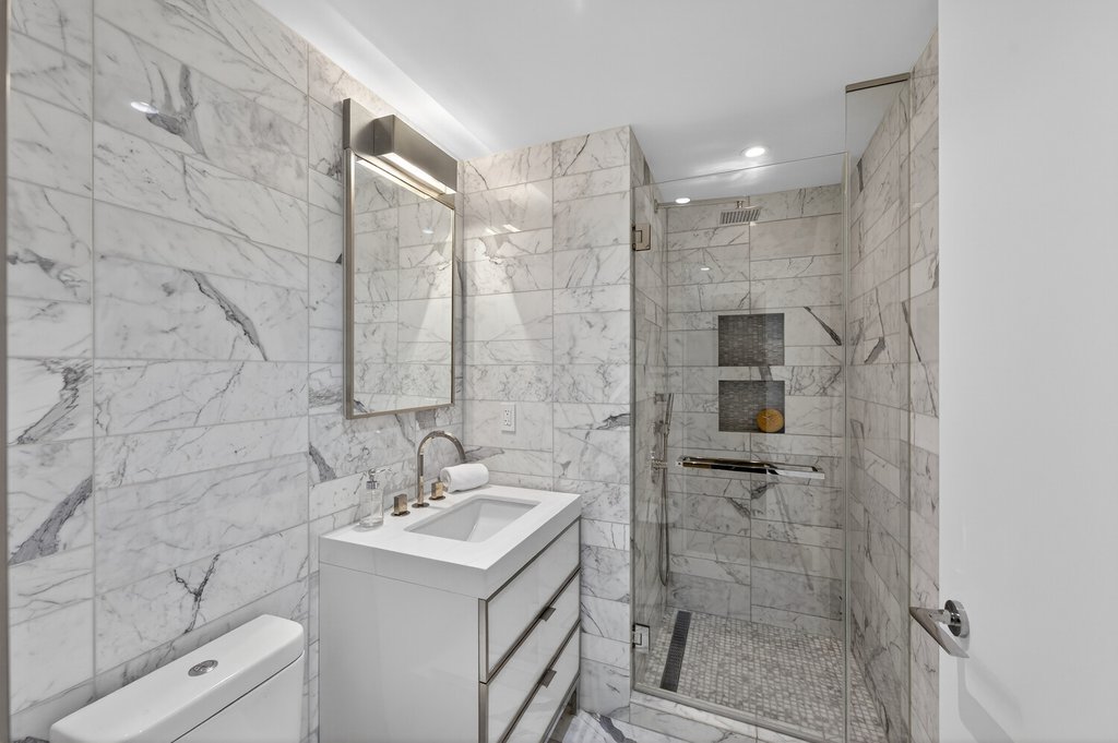 135 West 52nd Street, Unit PH4 photo 19