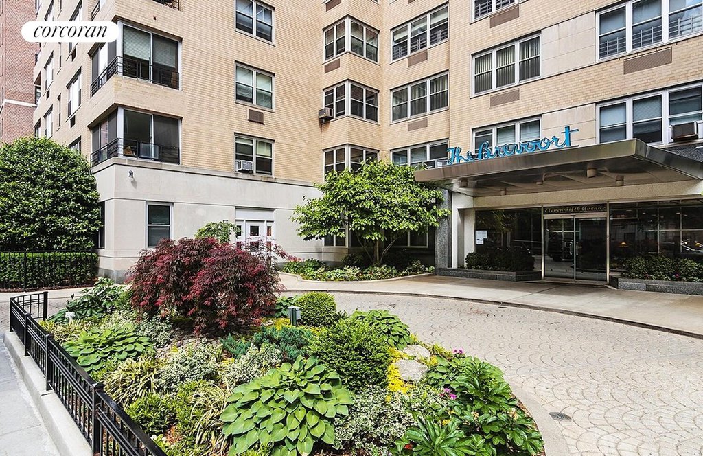 11 Fifth Avenue, Unit 3U photo 8