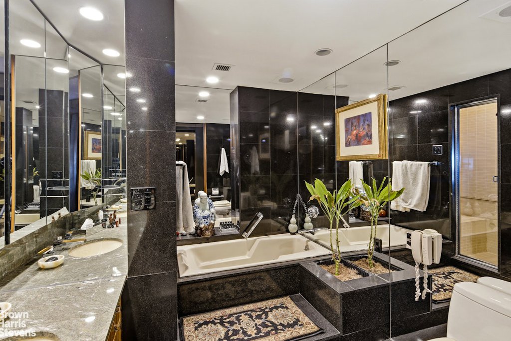425 East 58th Street, Unit 15F photo 8