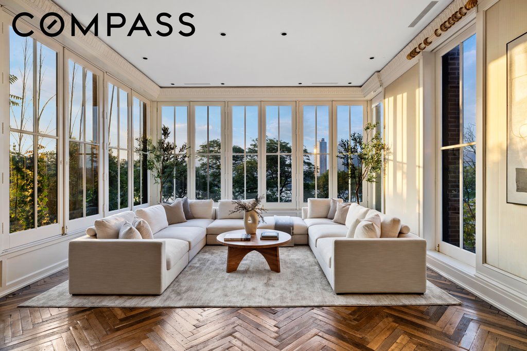 21 Beekman Place – For Sale photo 3