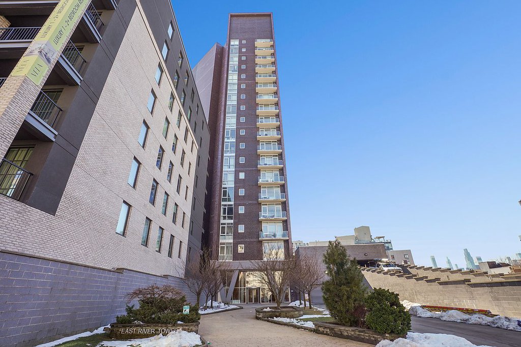11-24 31st Avenue, Unit 6C photo 12