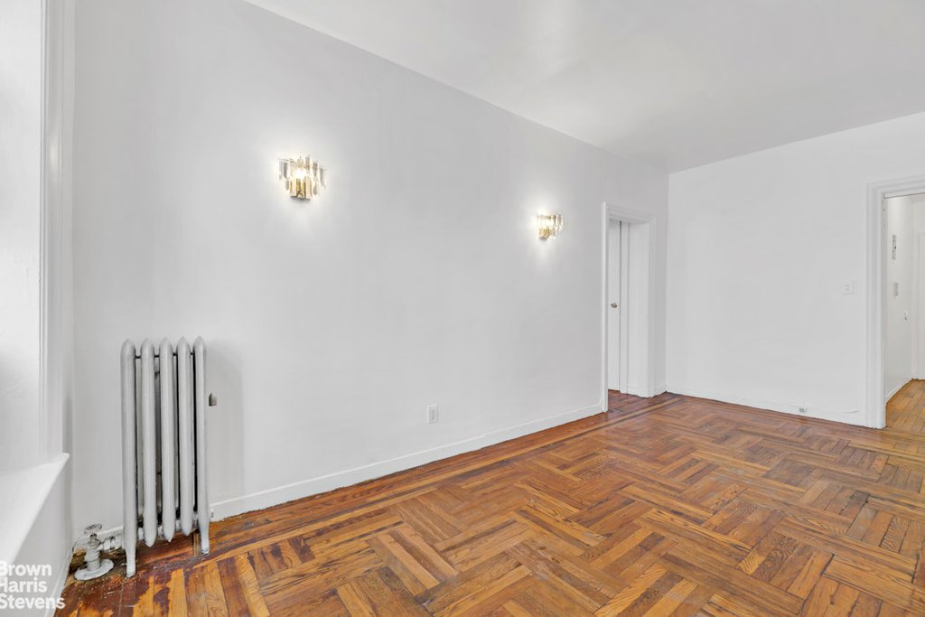 828 Gerard Avenue, Unit 2D photo 8