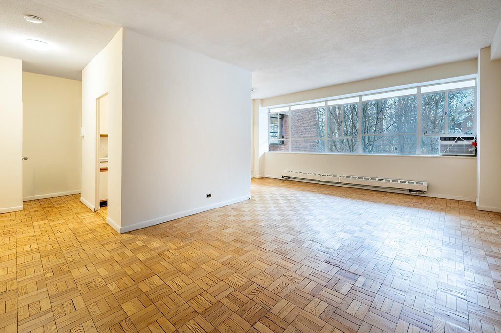 2727 Palisade Avenue, Unit 5A photo 3