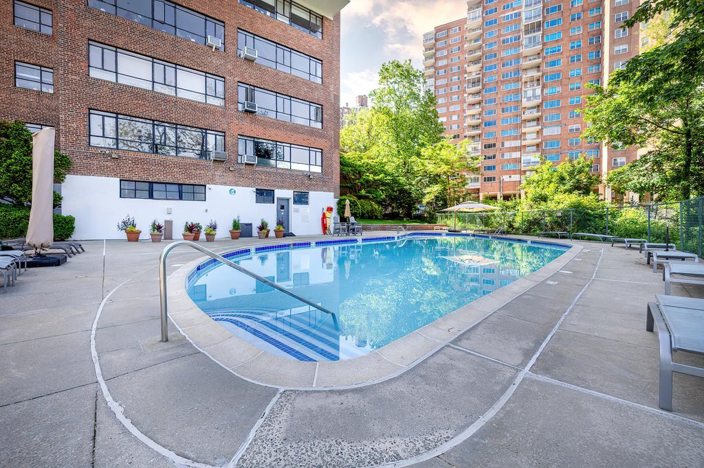 2727 Palisade Avenue, Unit 5A photo 13