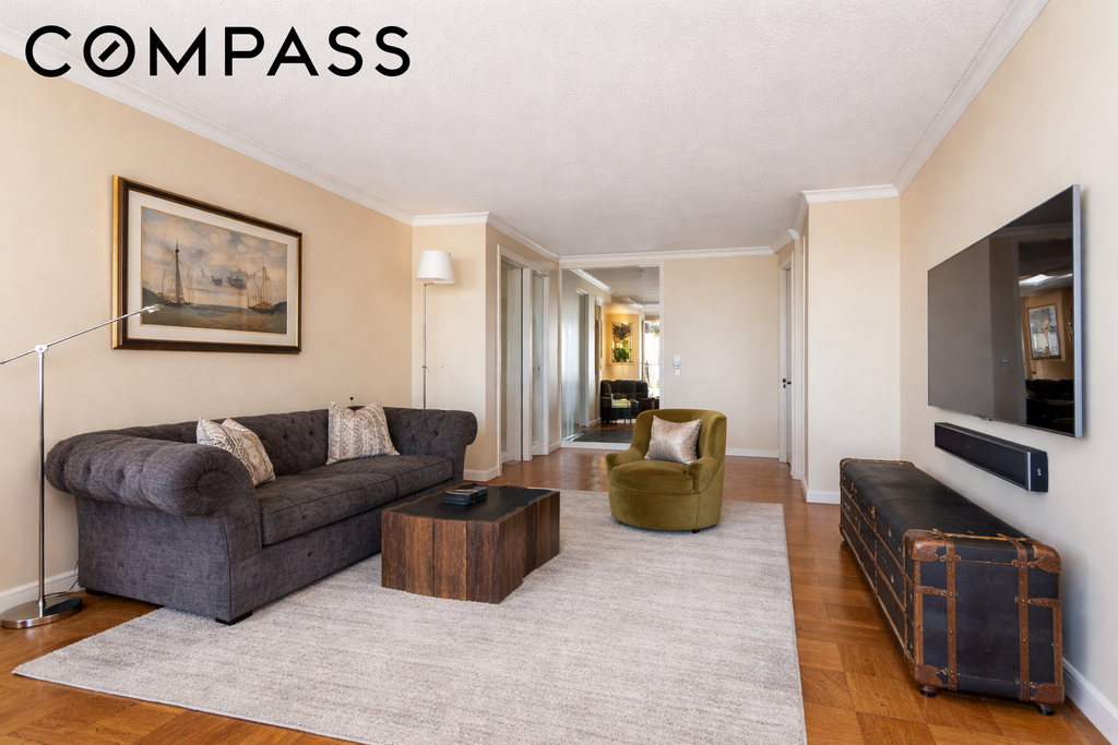 50 East 89th Street, Unit 31C photo 4