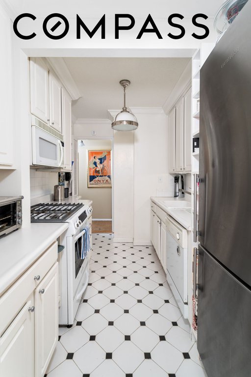 50 East 89th Street, Unit 31C photo 11