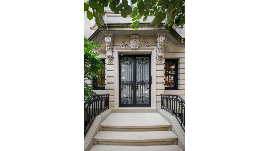 22 East 94th Street – For Sale photo 2