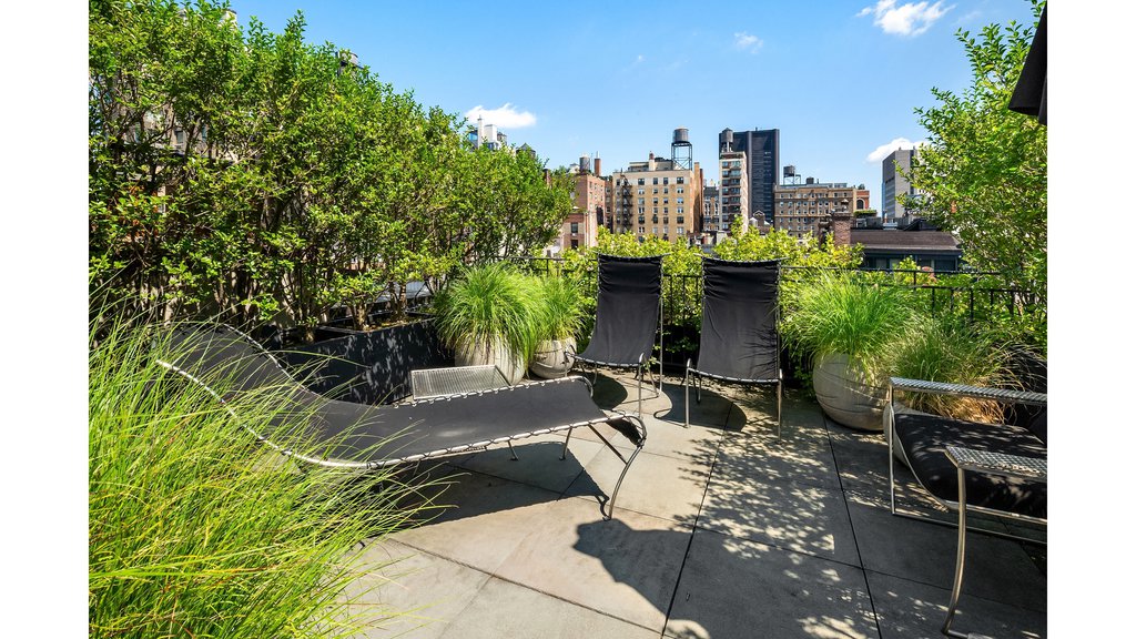 22 East 94th Street – For Sale photo 18