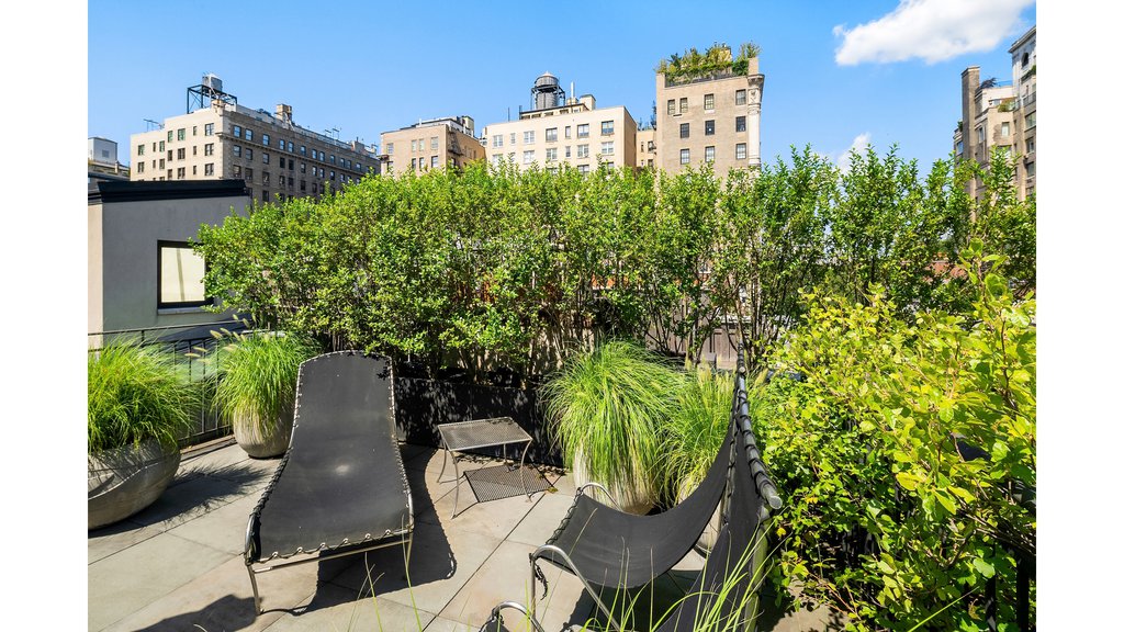22 East 94th Street – For Sale photo 20