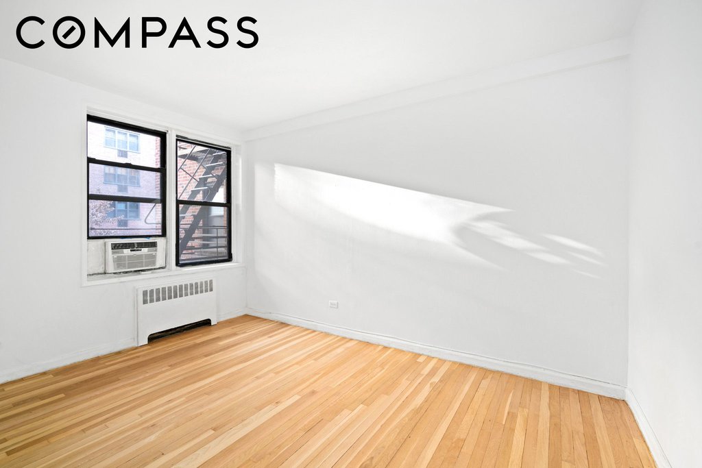 60 East 9th Street, Unit 235 photo 8