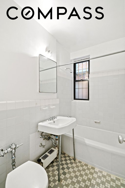 60 East 9th Street, Unit 235 photo 9