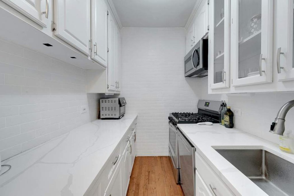 2390 Palisade Avenue, Unit 1G photo 6