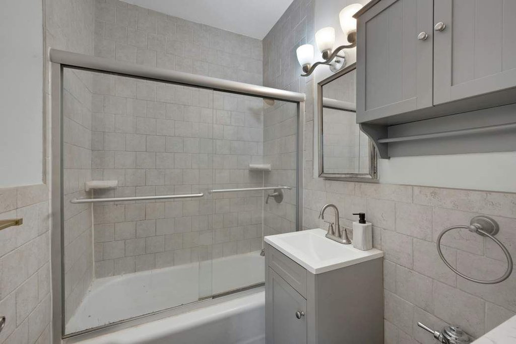 2390 Palisade Avenue, Unit 1G photo 19