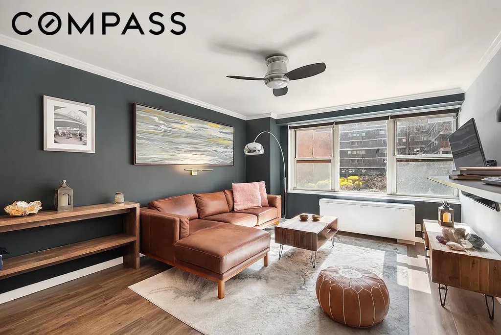 305 East 24th Street, Unit 3S photo 2