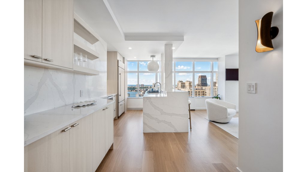 160 West 66th Street, Unit 29B photo 7
