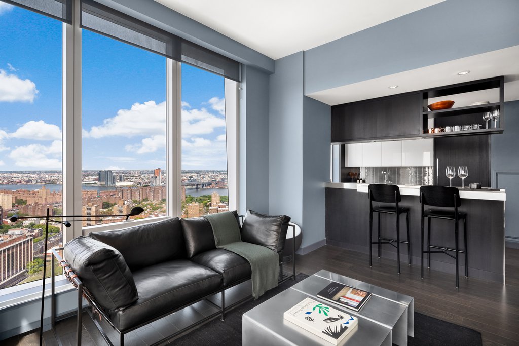 252 South Street, Unit 8L