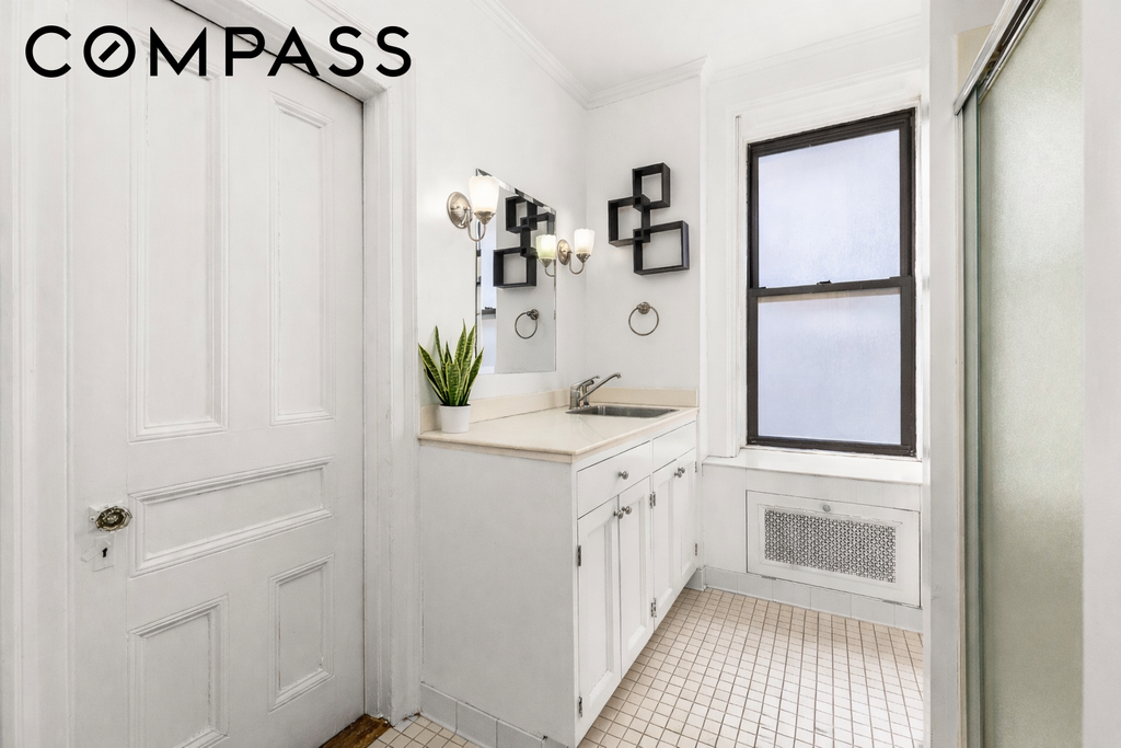 205 West 57th Street, Unit 8BC photo 3