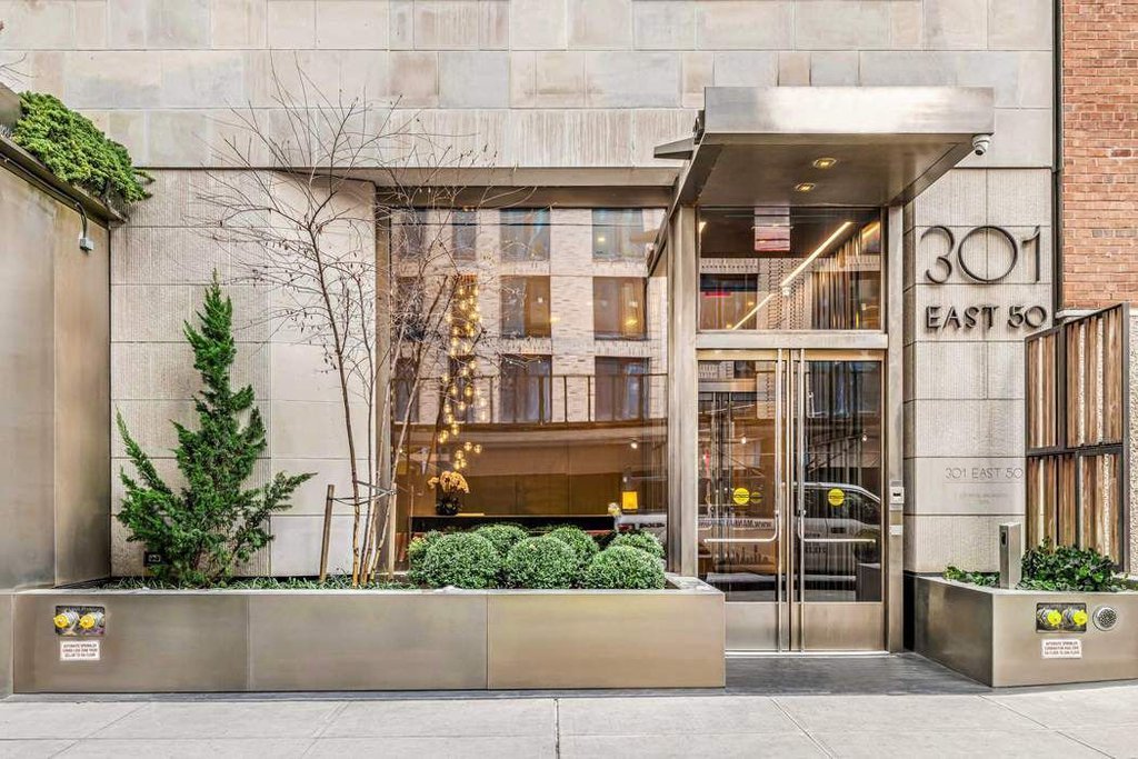 301 East 50th Street, Unit 3B photo 18