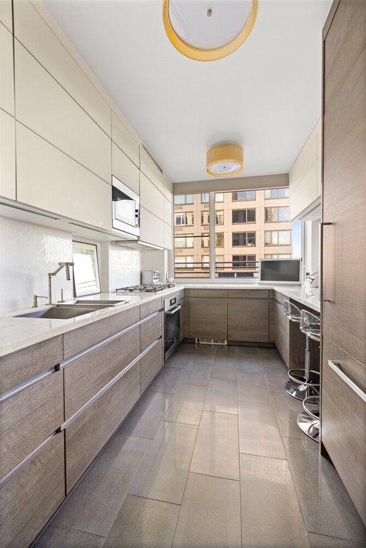 120 Riverside Boulevard, Unit 16HM photo 7