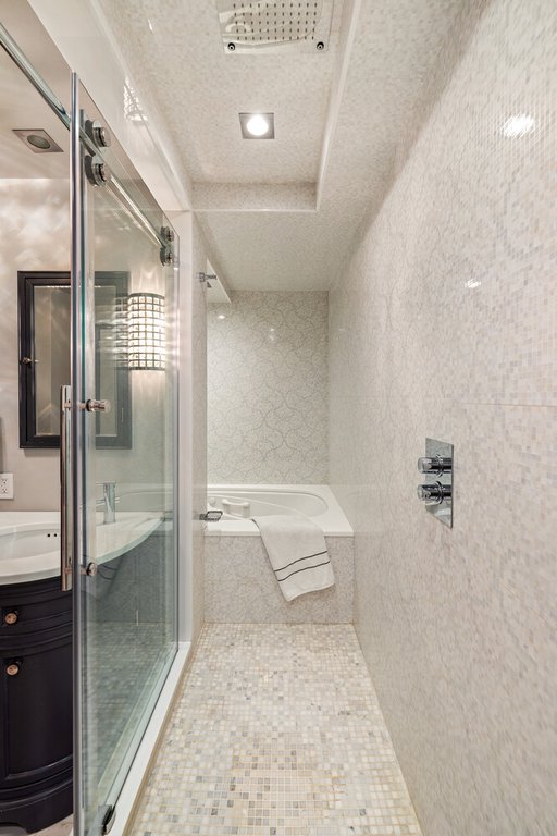 120 Riverside Boulevard, Unit 16HM photo 11