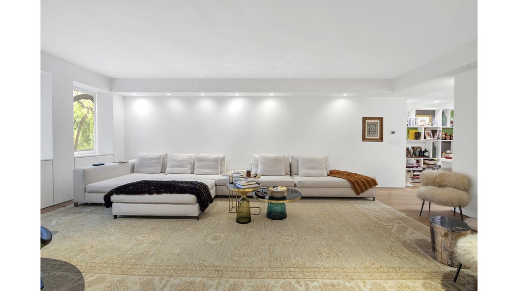 923 Fifth Avenue, Unit 2C photo 2