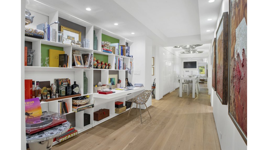 923 Fifth Avenue, Unit 2C photo 4