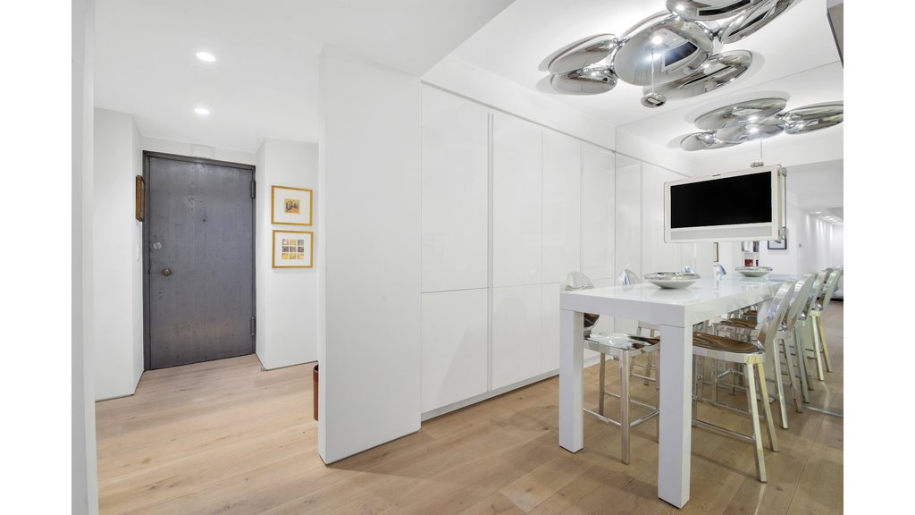 923 Fifth Avenue, Unit 2C photo 7