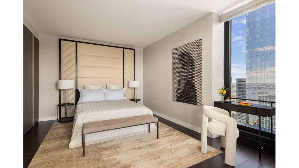 125 Greenwich Street, Unit 64H photo 2