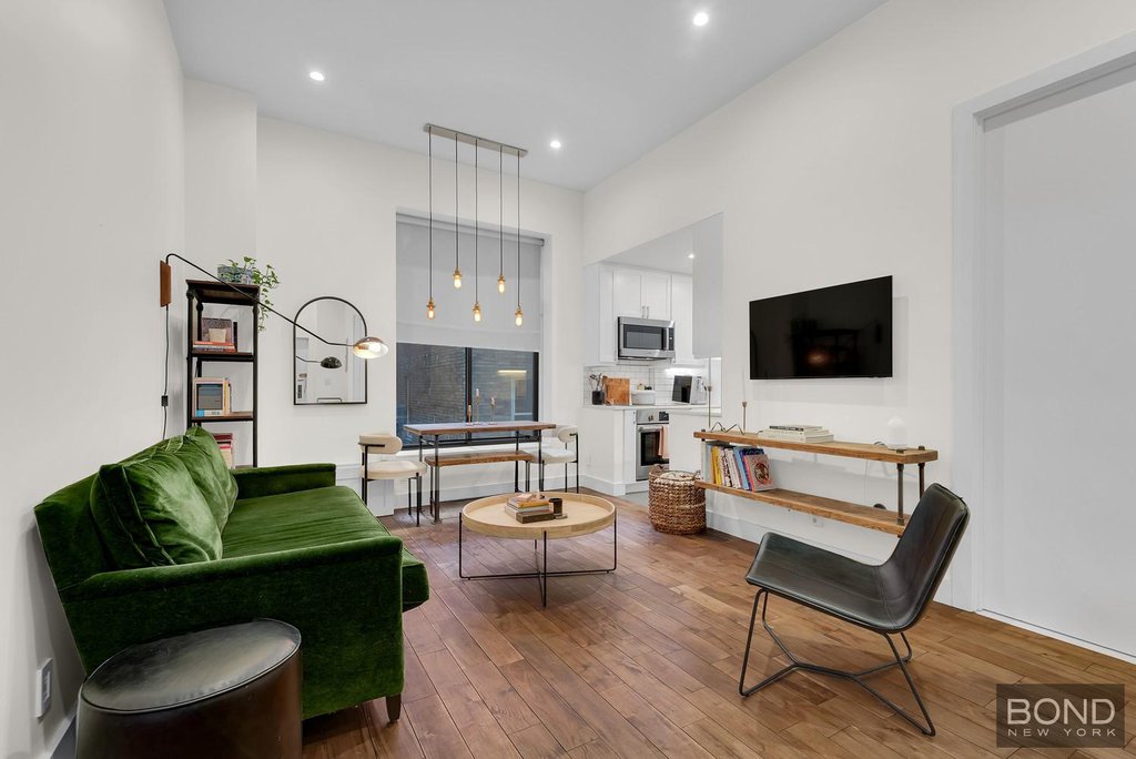 23 East 10th Street, Unit 3H