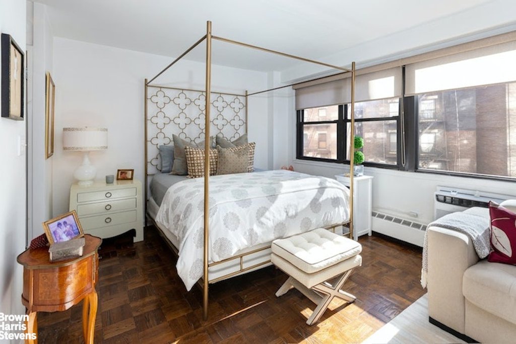 210 East 15th Street, Unit 5H photo 4