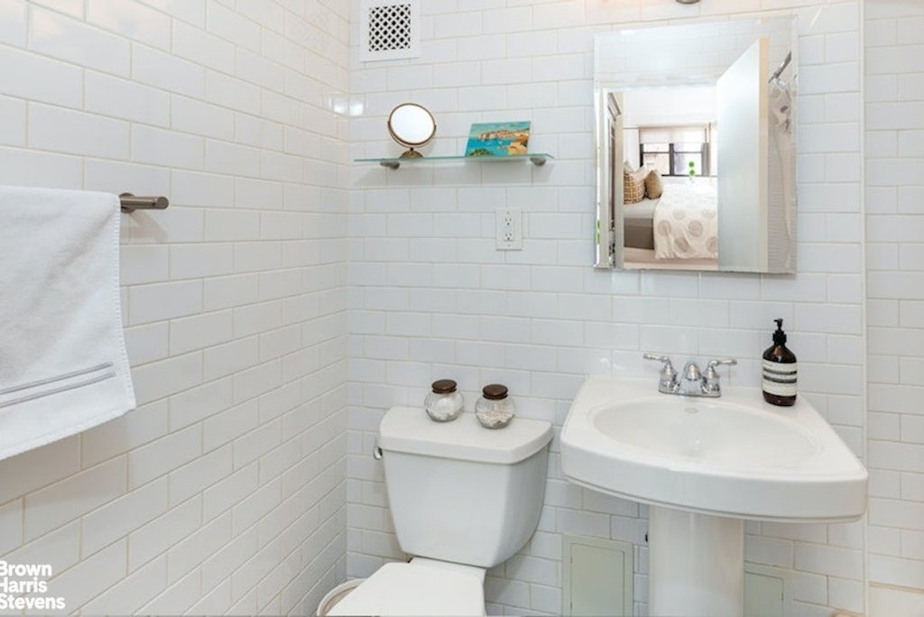210 East 15th Street, Unit 5H photo 8