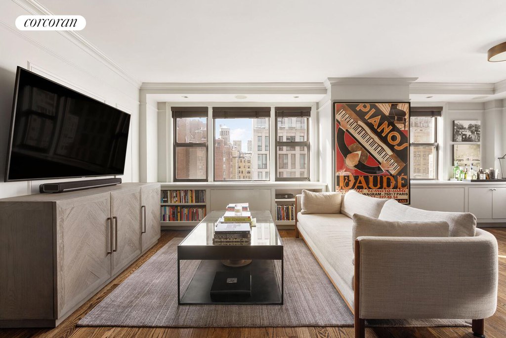 201 East 21st Street, Unit 16C photo 2