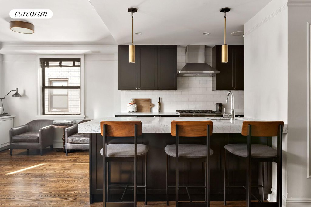 201 East 21st Street, Unit 16C photo 3