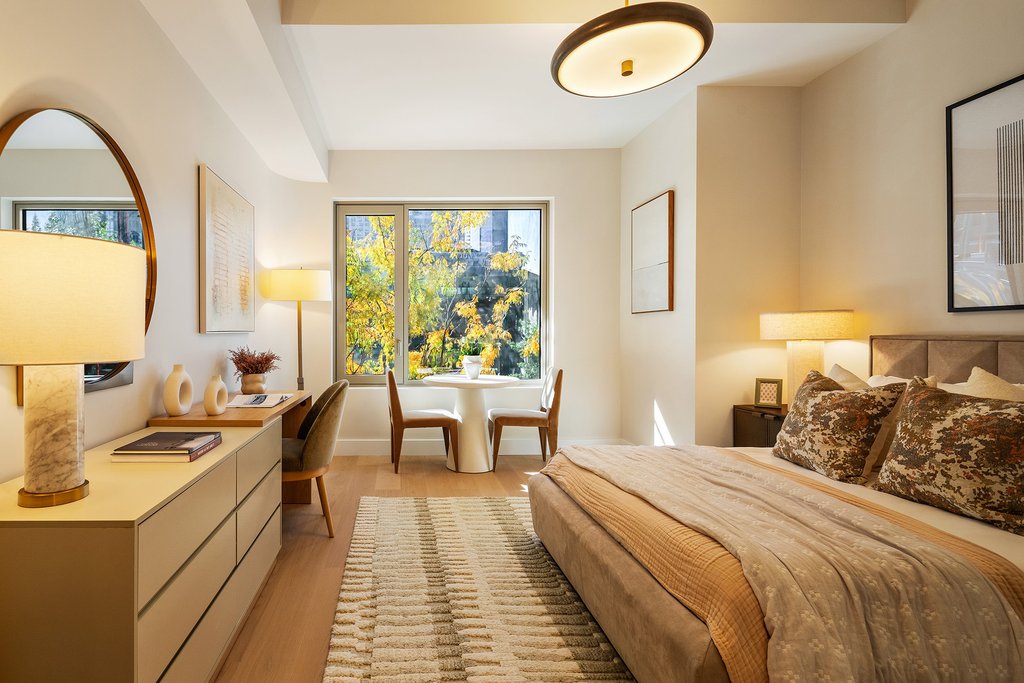 24-01 Queens Plaza North, Unit 1302