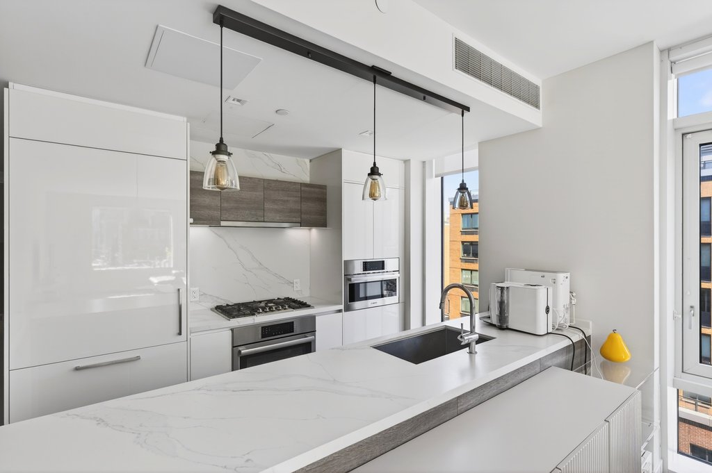 505 West 43rd Street, Unit 14A photo 7